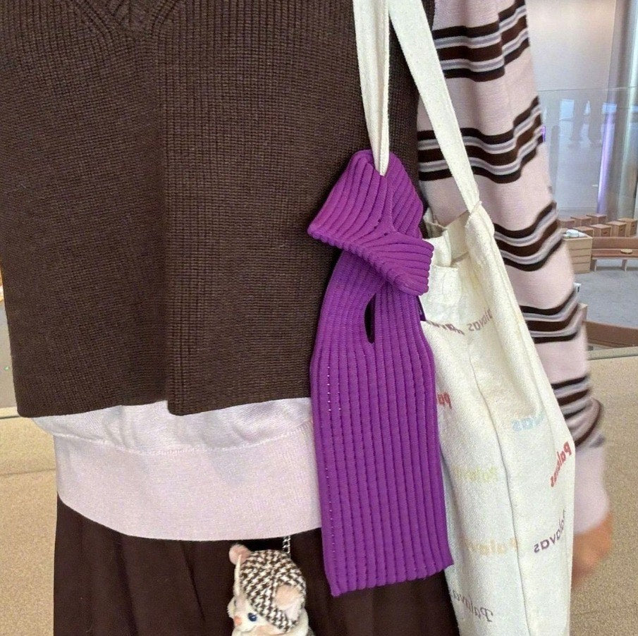 Pocket Phone - L'accessoire tendance pour porter votre téléphone avec style